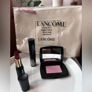 Lancôme Cosmetics Set with blush mascara lipstick and cosmetic bag NEW